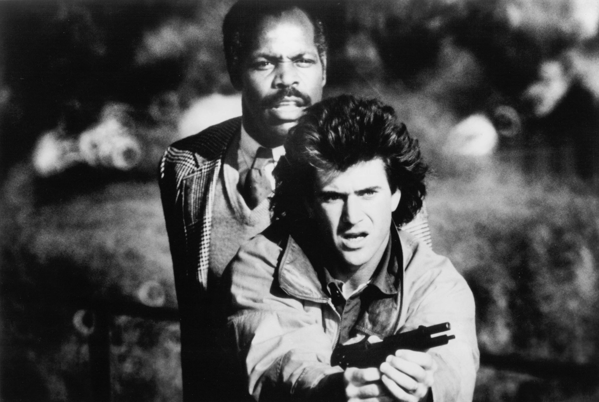 Still of Mel Gibson and Danny Glover in Mirtinas ginklas (1987)