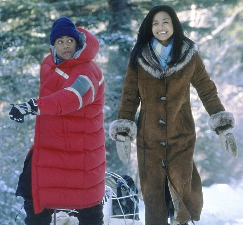 Still of Cuba Gooding Jr. and Joanna Bacalso in Snow Dogs (2002)