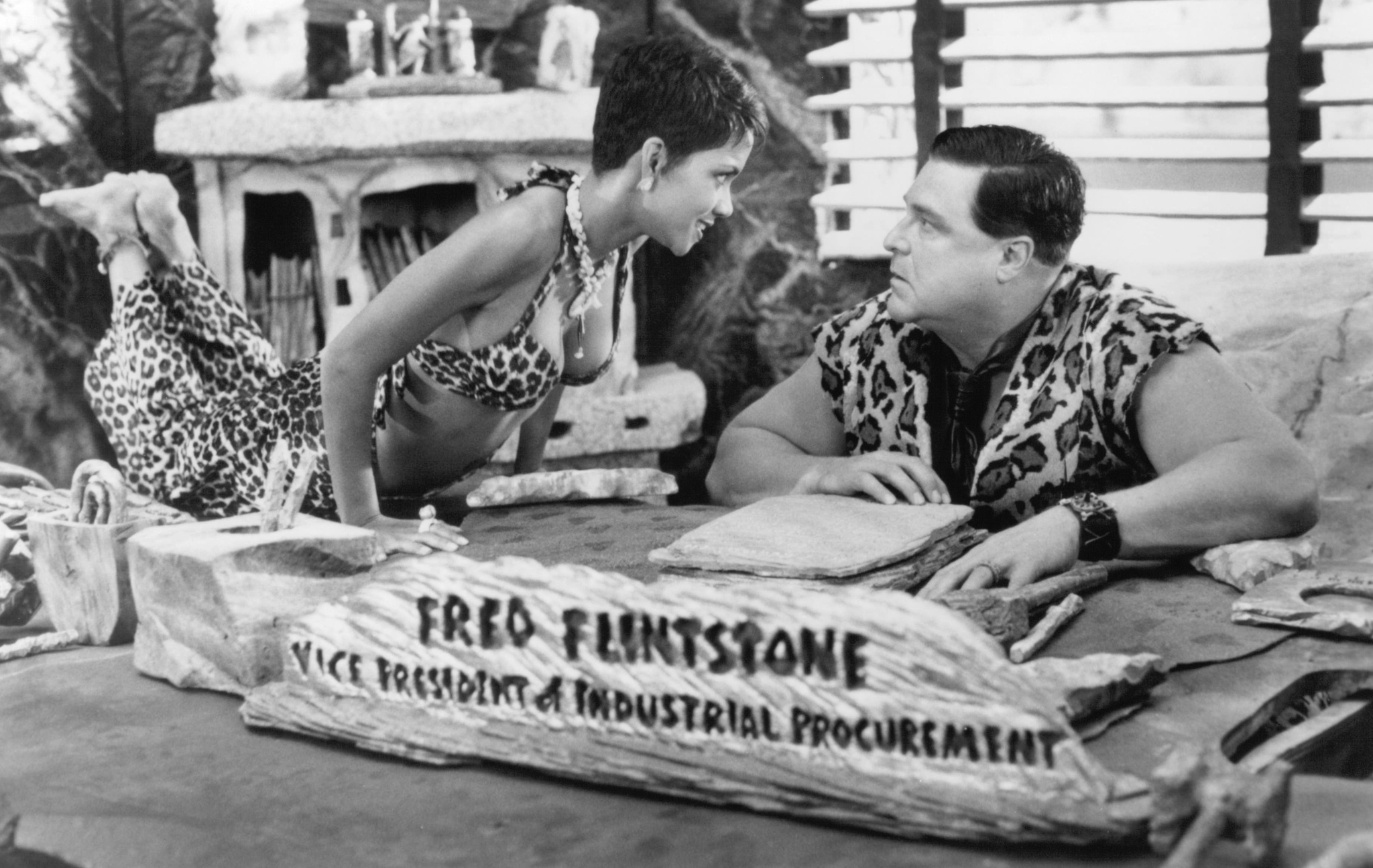 Still of John Goodman and Halle Berry in The Flintstones (1994)