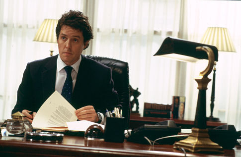 Still of Hugh Grant in Tegyvuoja meile (2003)