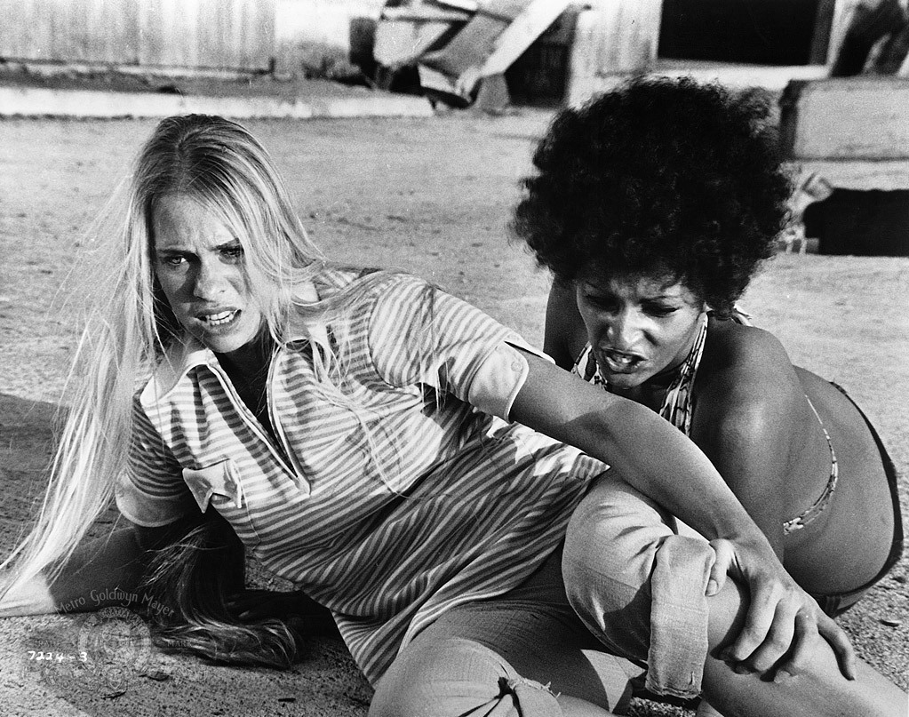 Still of Pam Grier and Margaret Markov in Black Mama White Mama (1973)