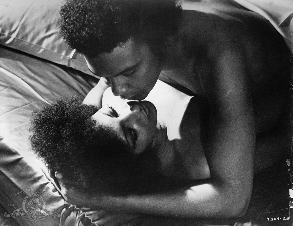 Still of Pam Grier and Booker Bradshaw in Coffy (1973)