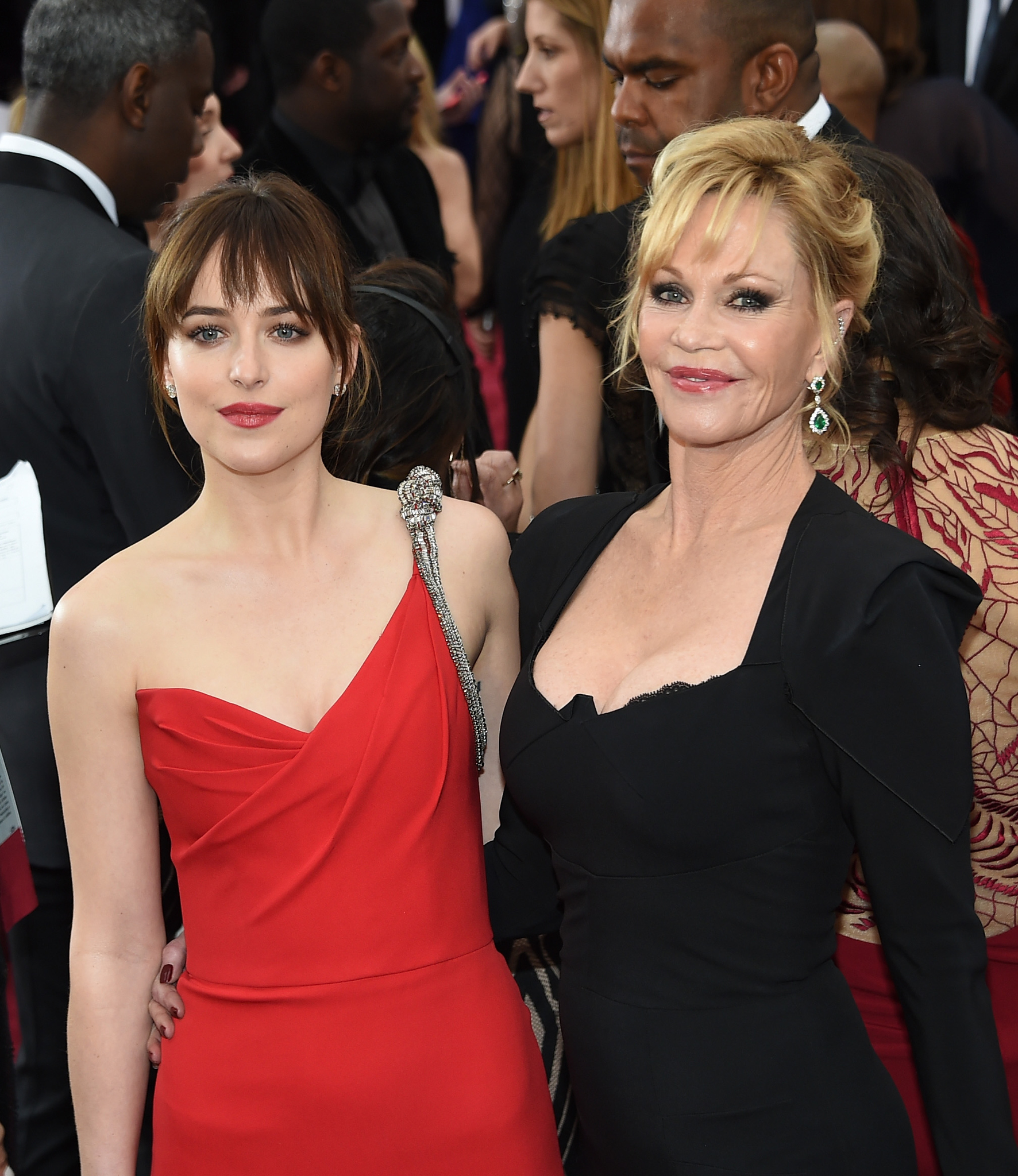 Melanie Griffith and Dakota Johnson at event of The Oscars (2015)