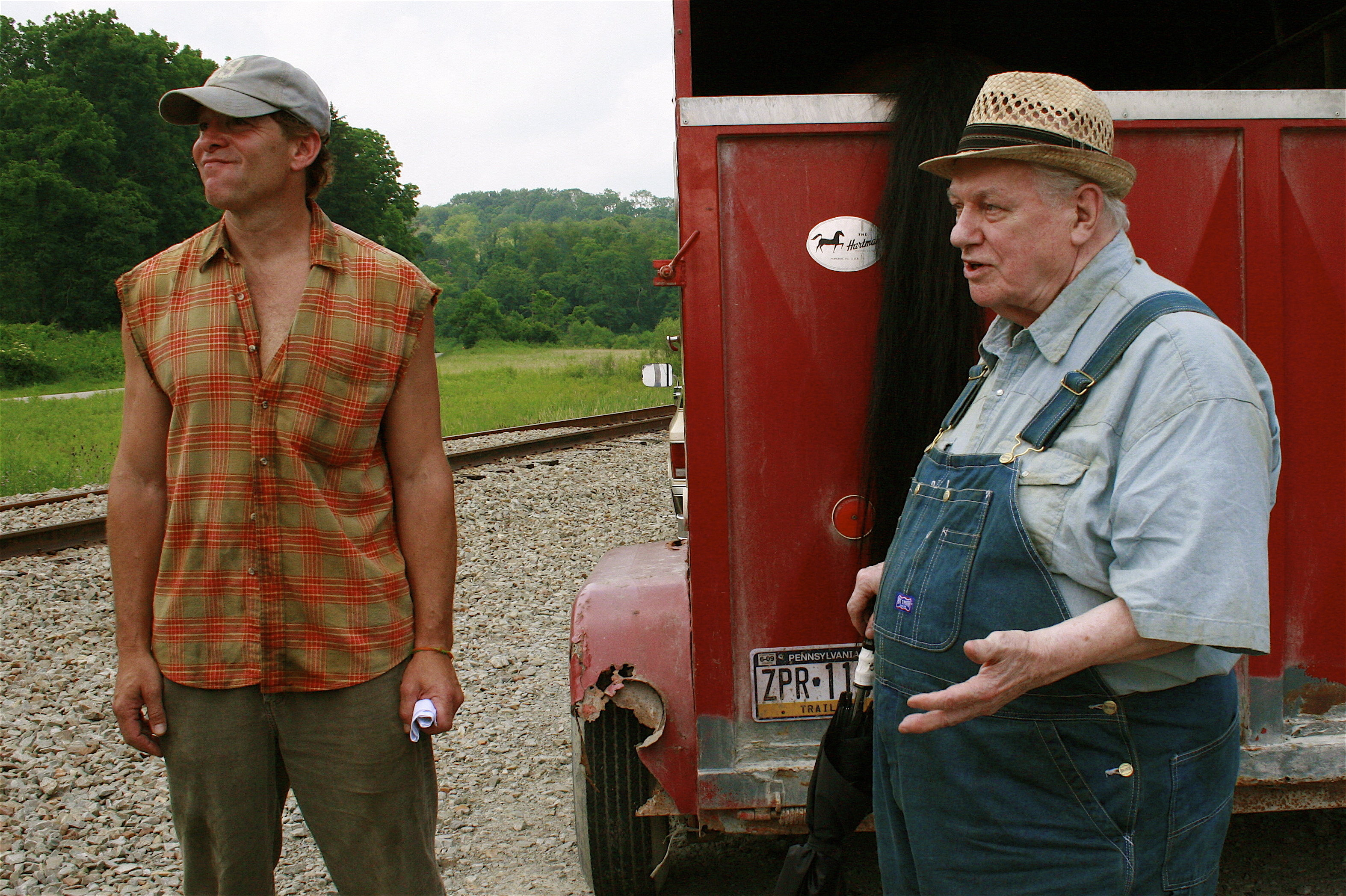 Steve Guttenberg and Charles Durning in Shannon's Rainbow (2009)