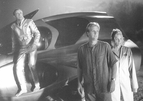 Still of Daryl Hannah, Christopher Lloyd and Jeff Daniels in My Favorite Martian (1999)