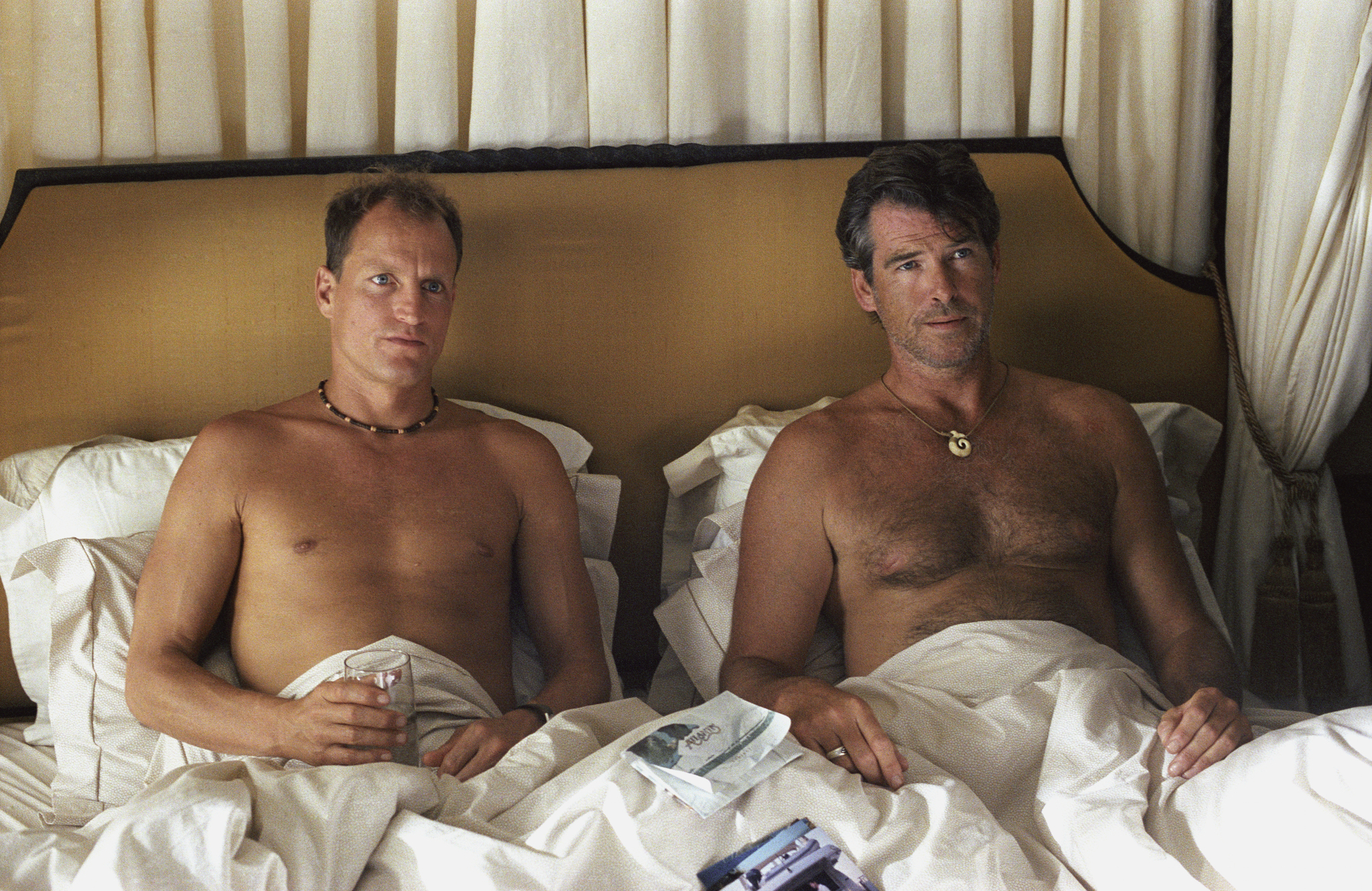 Still of Pierce Brosnan and Woody Harrelson in After the Sunset (2004)