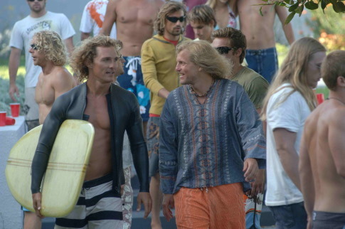 Still of Matthew McConaughey and Woody Harrelson in Surfer, Dude (2008)