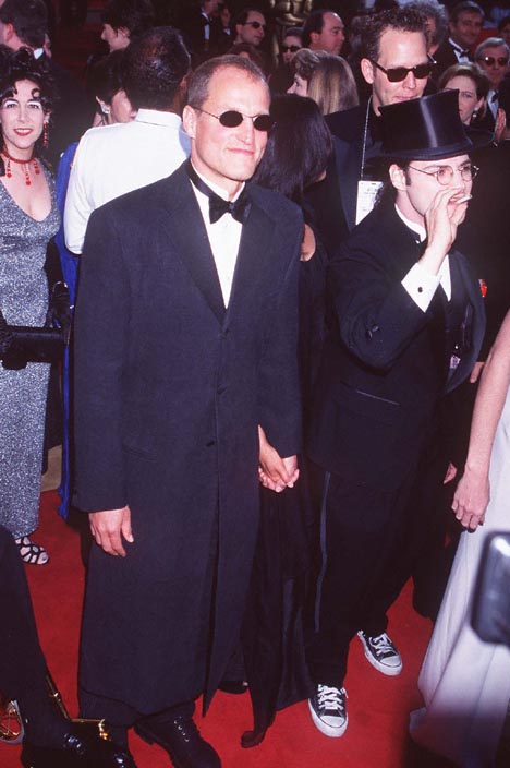 Woody Harrelson at event of The 69th Annual Academy Awards (1997)