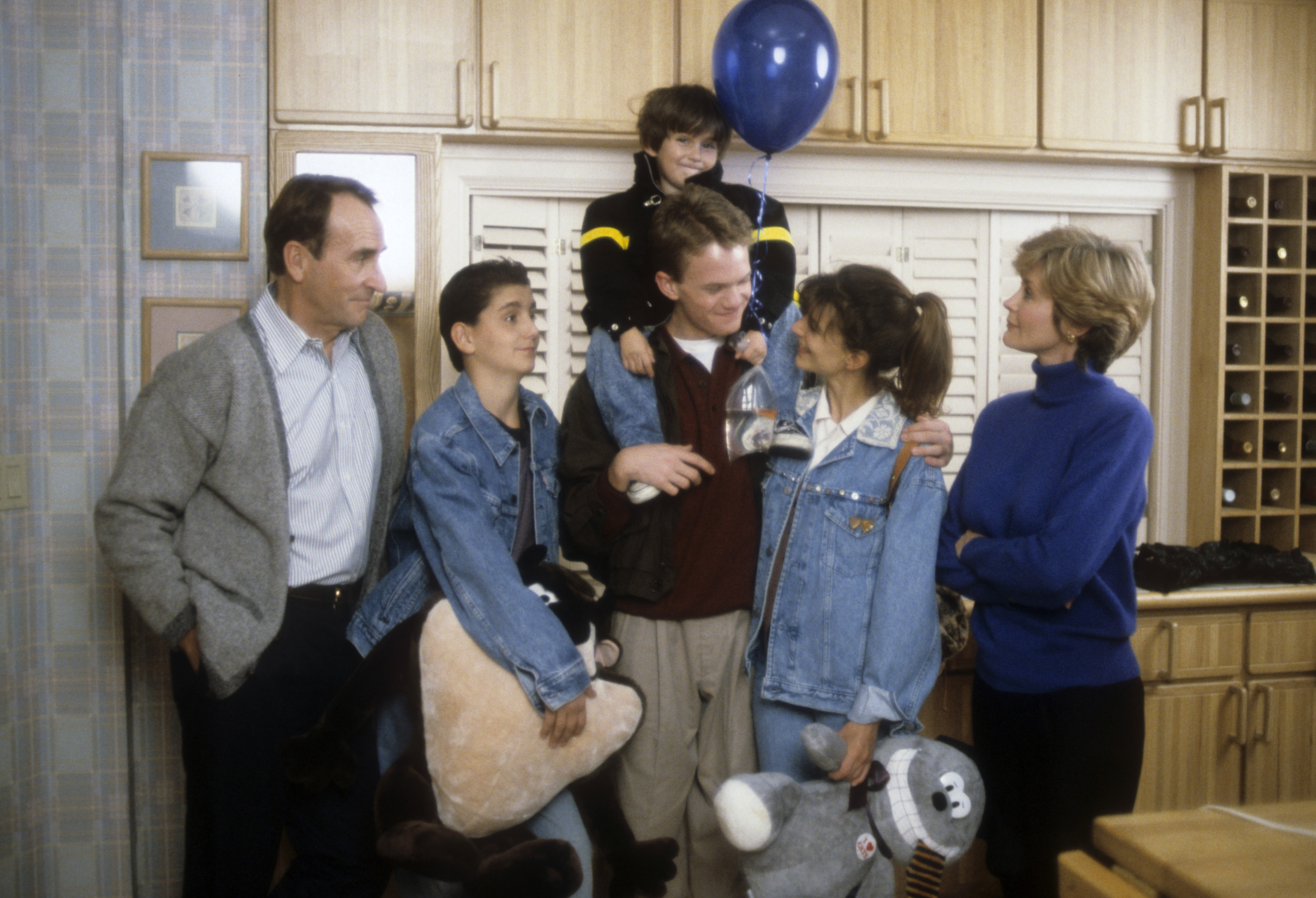 Still of Neil Patrick Harris, Max Casella, Miko Hughes, Belinda Montgomery, Perrey Reeves and James Sikking in Doogie Howser, M.D. (1989)