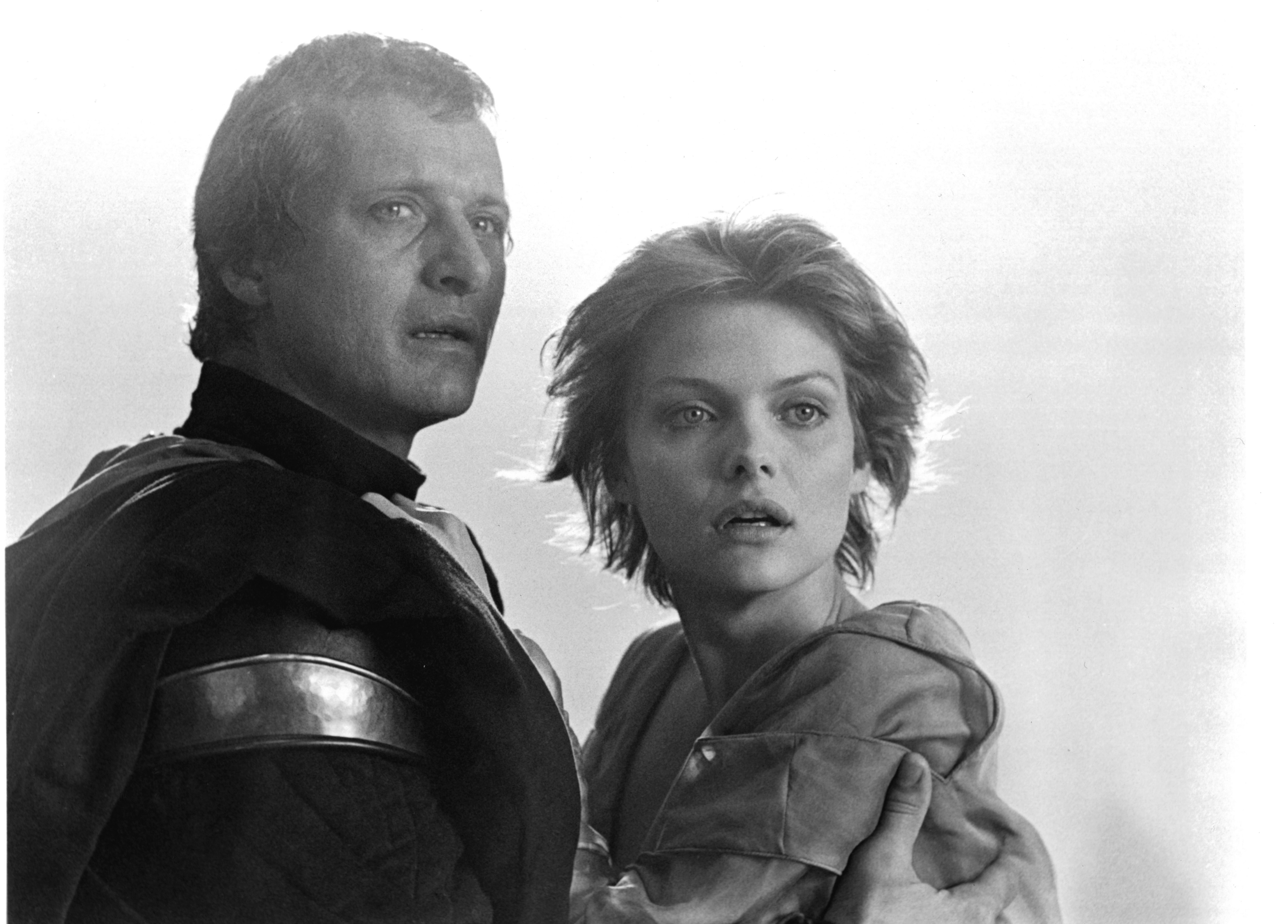 Still of Michelle Pfeiffer and Rutger Hauer in Ladyhawke (1985)