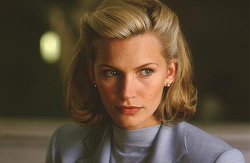 Natasha Henstridge as Cynthia