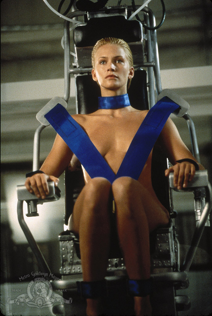 Still of Natasha Henstridge in Species II (1998)