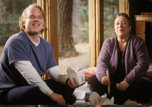 Still of Philip Seymour Hoffman and Kathy Bates in Love Liza (2002)