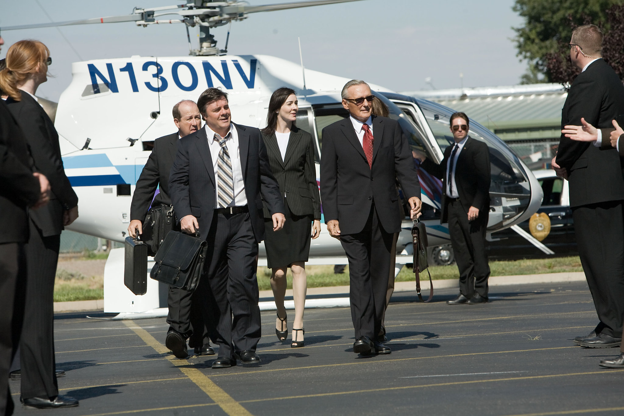 Still of Dennis Hopper and Nathan Lane in Swing Vote (2008)