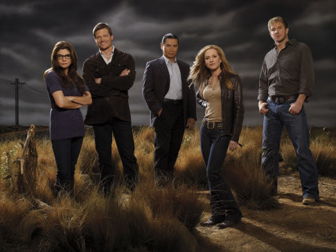 Still of Holly Hunter, Laura San Giacomo, Bailey Chase, Gregory Cruz and Kenny Johnson in Saving Grace (2007)