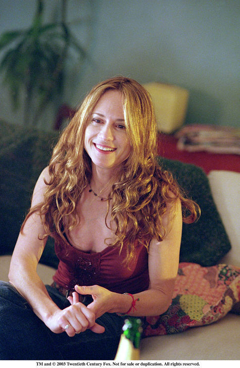 Still of Holly Hunter in Thirteen (2003)