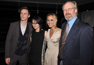 William Hurt, Maria Bello, Kristen Stewart and Eddie Redmayne at event of The Yellow Handkerchief (2008)