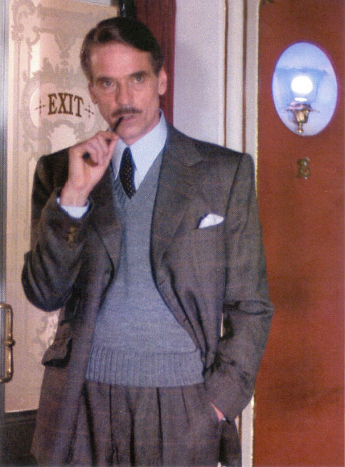 Still of Jeremy Irons in Being Julia (2004)