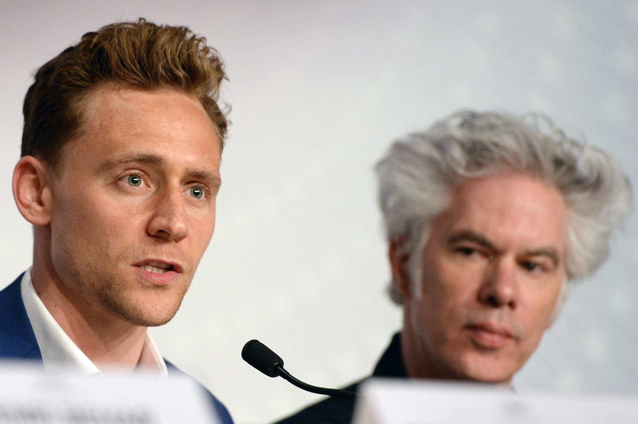 Jim Jarmusch and Tom Hiddleston at event of Isgyvena tik mylintys (2013)