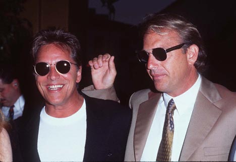 Kevin Costner and Don Johnson at event of Tin Cup (1996)