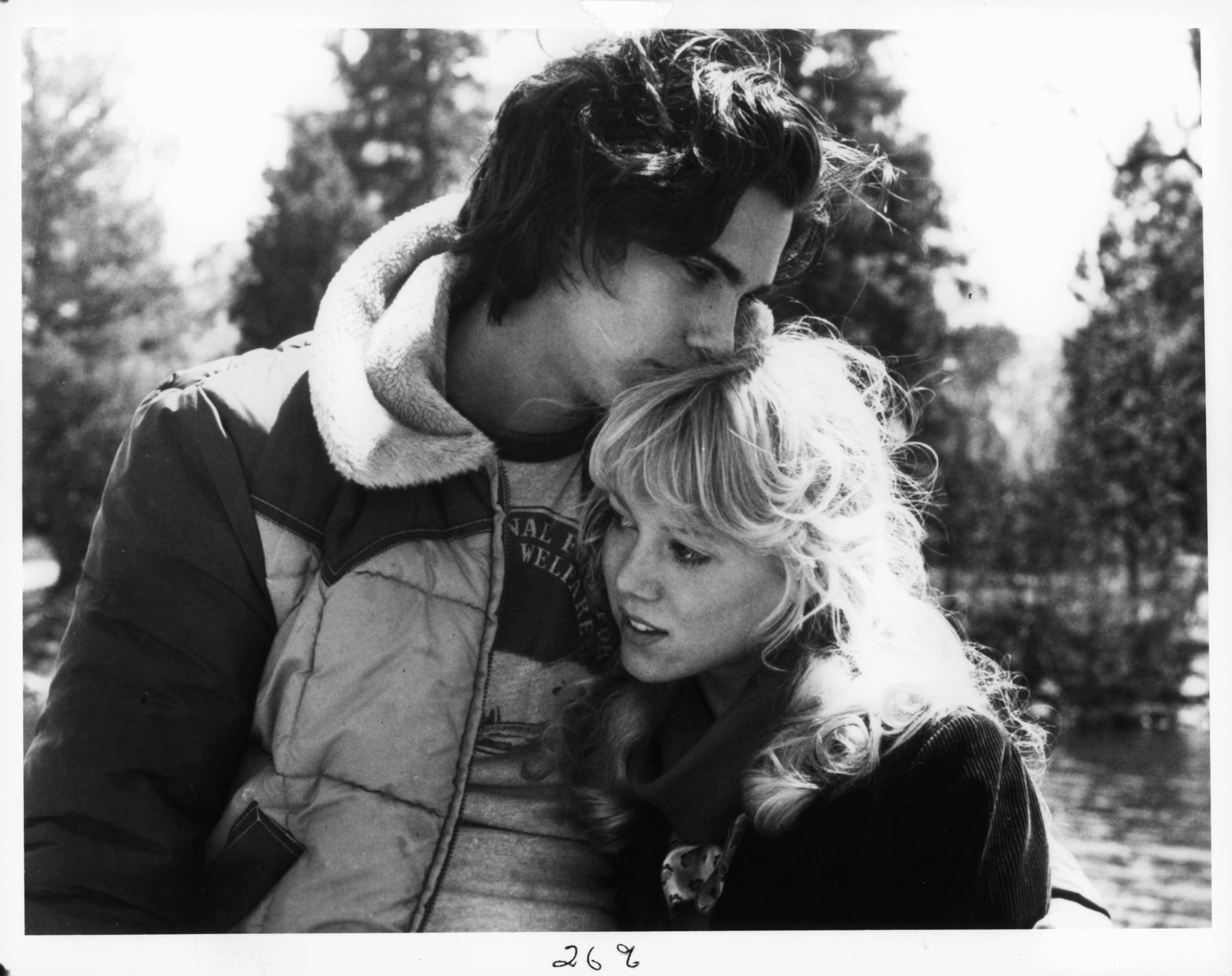 Still of Lynn-Holly Johnson and Robby Benson in Ice Castles (1978)