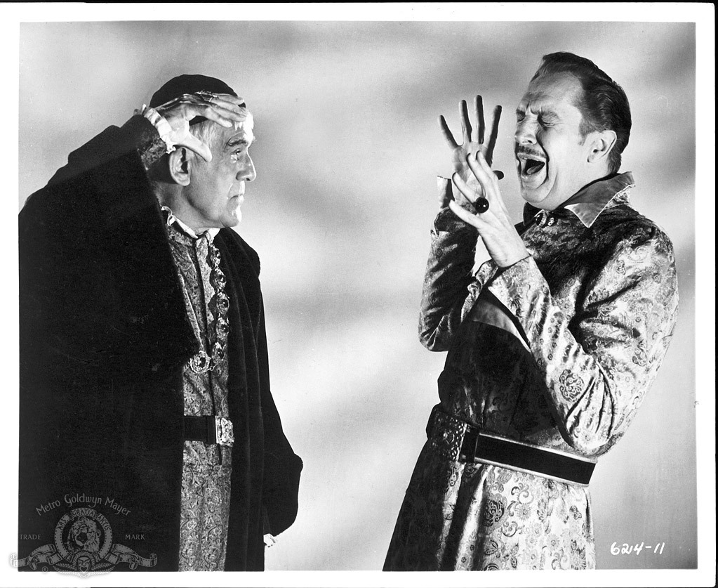 Still of Boris Karloff and Vincent Price in The Raven (1963)