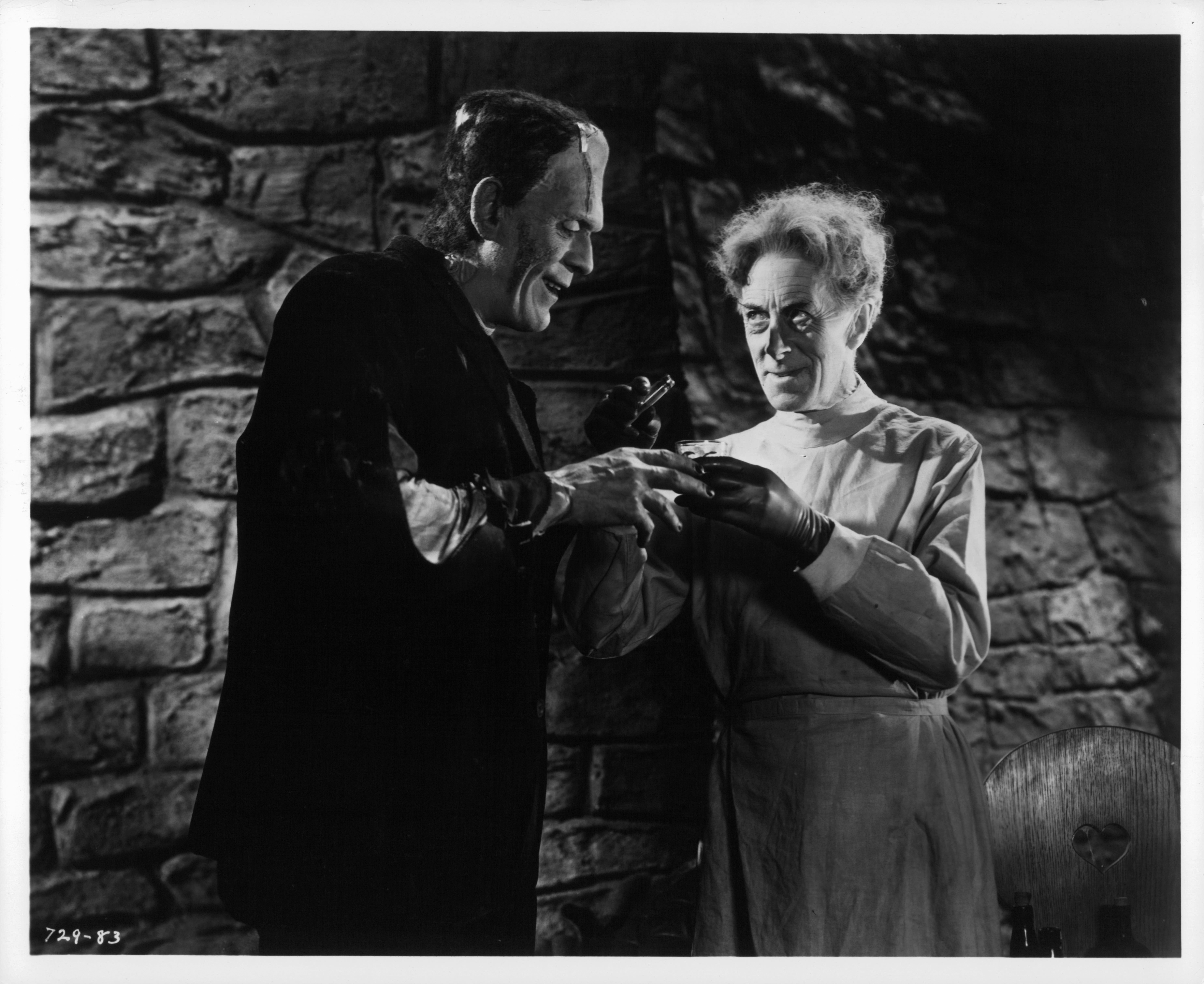 Still of Boris Karloff, Elsa Lanchester and Ernest Thesiger in Bride of Frankenstein (1935)