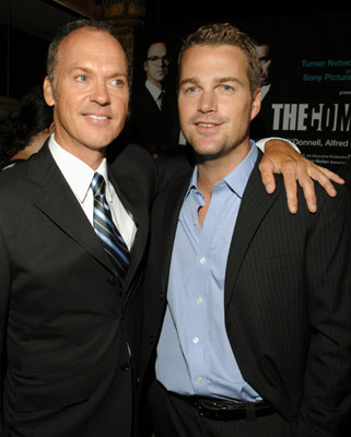 Michael Keaton and Chris O'Donnell at event of The Company (2007)