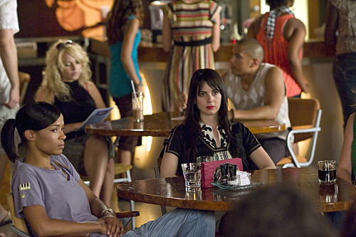 Still of Mia Kirshner and Rose Rollins in The L Word (2004)