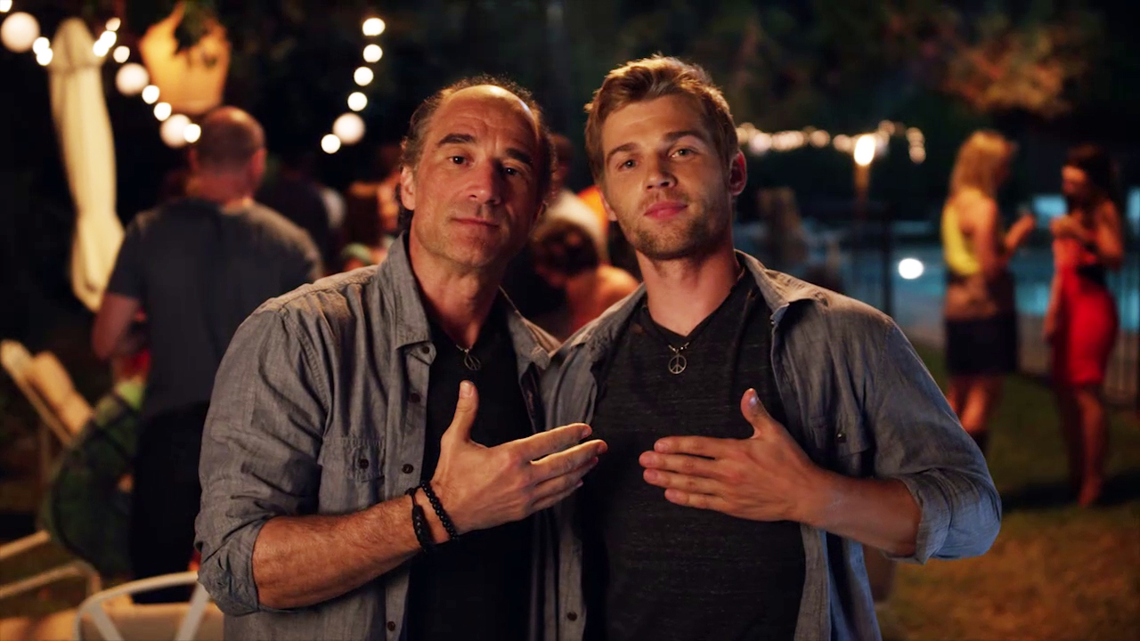 Still of Elias Koteas and Mike Vogel in Jake Squared (2013)