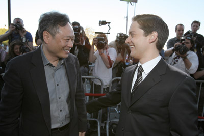 Ang Lee and Tobey Maguire at event of Zmogus voras 3 (2007)
