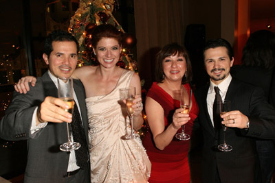 John Leguizamo, Elizabeth Peña, Debra Messing and Freddy Rodríguez at event of Nothing Like the Holidays (2008)