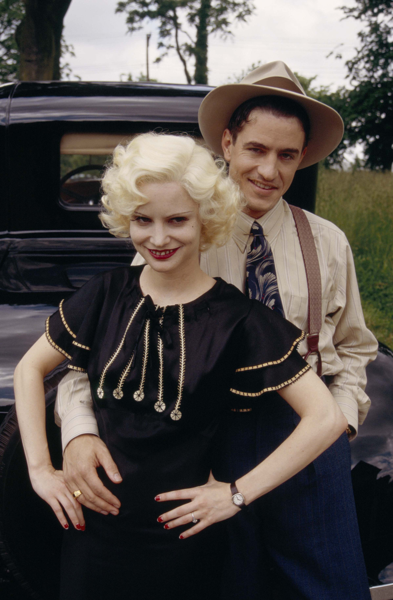Still of Jennifer Jason Leigh and Dermot Mulroney in Kansas City (1996)