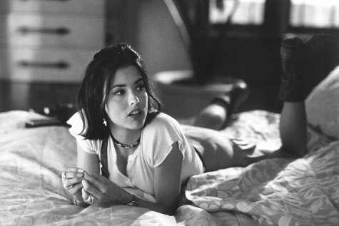 Still of Téa Leoni in Pasele vyrukai (1995)