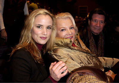 Juliette Lewis and Gena Rowlands at event of Hysterical Blindness (2002)