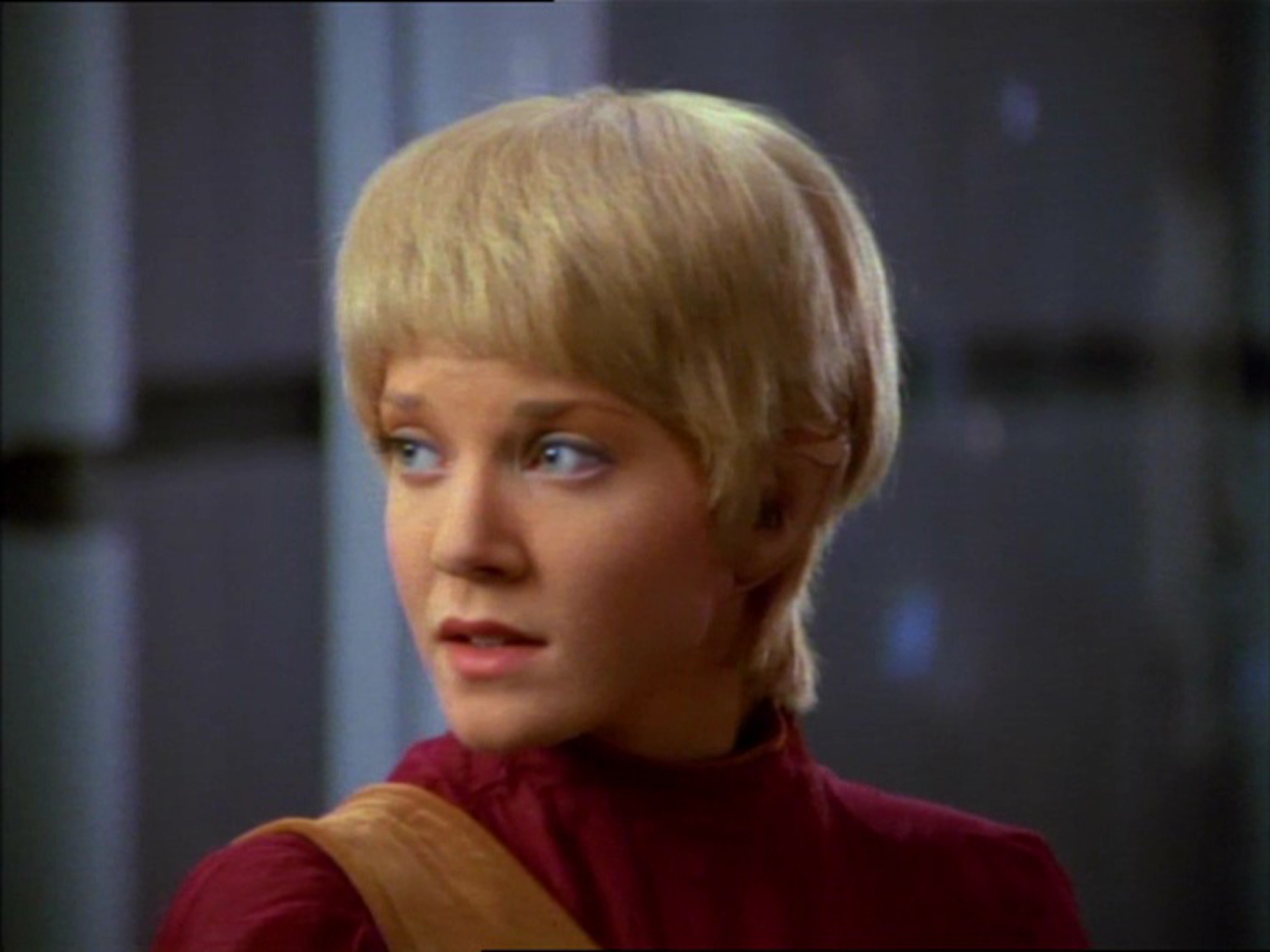 Still of Jennifer Lien in Star Trek: Voyager (1995)