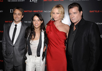 Charlize Theron, Ray Liotta, Michelle Rodriguez and Stuart Townsend at event of Battle in Seattle (2007)
