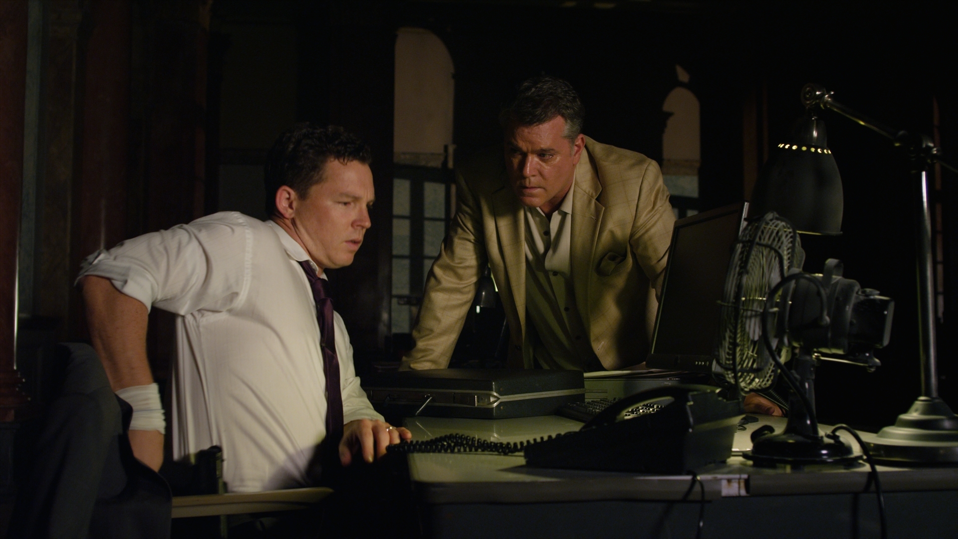 Still of Ray Liotta and Shawn Hatosy in Street Kings 2: Motor City (2011)