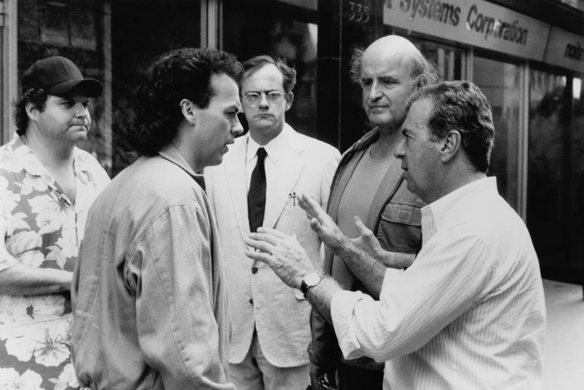 Still of Michael Keaton, Christopher Lloyd, Peter Boyle, Stephen Furst and Howard Zieff in The Dream Team (1989)
