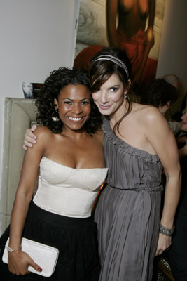Sandra Bullock and Nia Long at event of Premonition (2007)