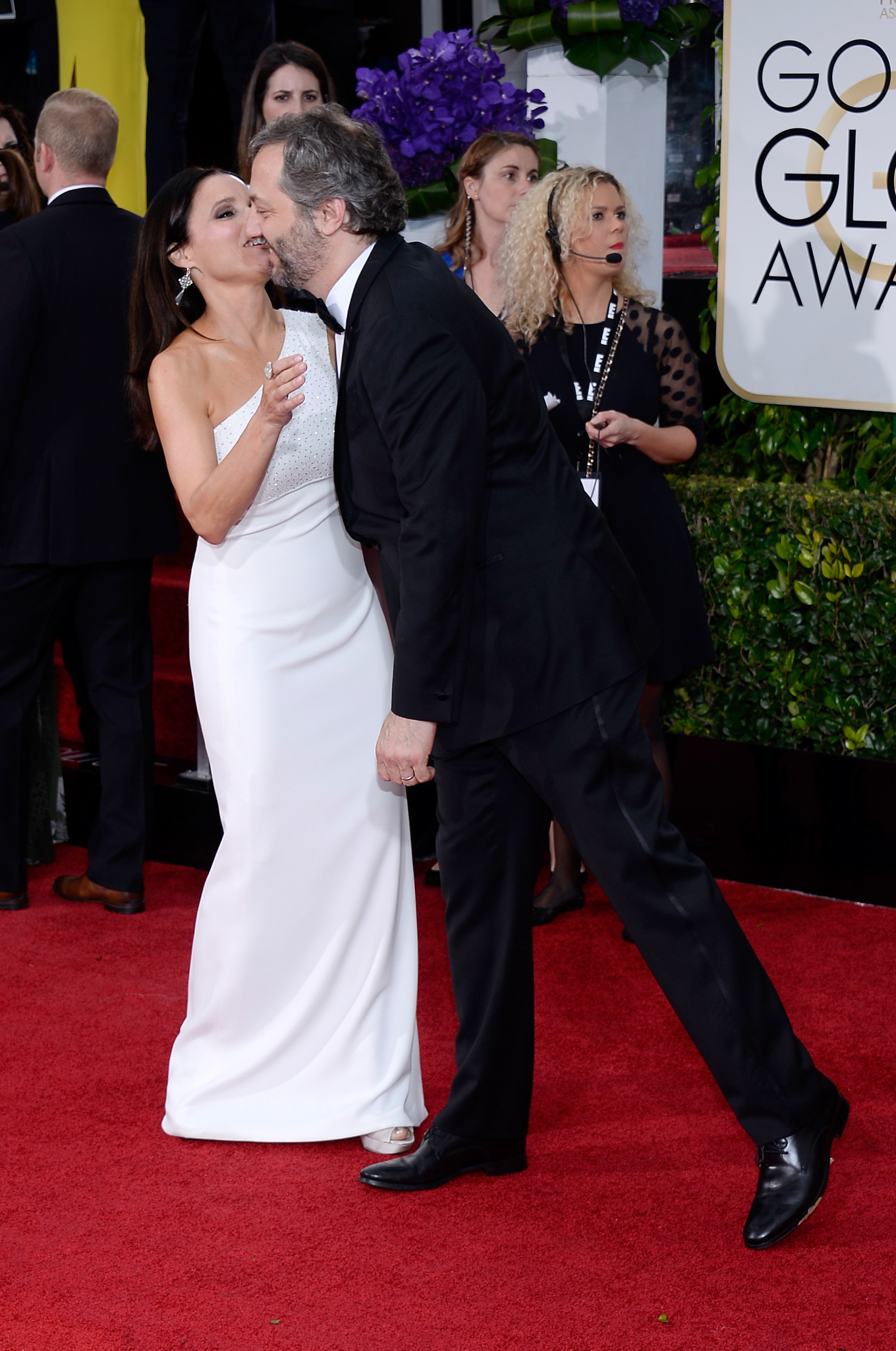Julia Louis-Dreyfus and Judd Apatow at event of 72nd Golden Globe Awards (2015)