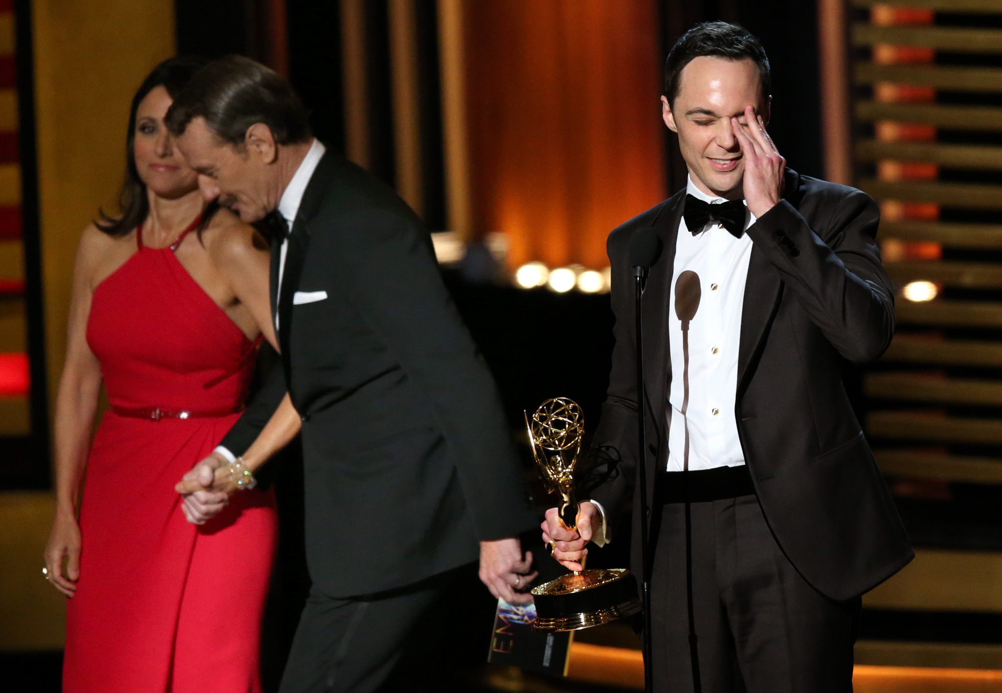 Julia Louis-Dreyfus, Bryan Cranston and Jim Parsons at event of The 66th Primetime Emmy Awards (2014)