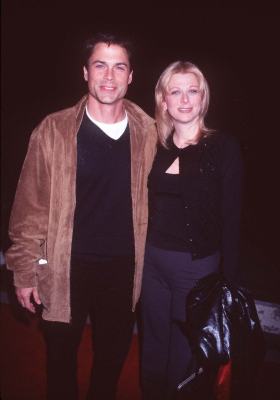 Rob Lowe and Sheryl Berkoff at event of Kissing a Fool (1998)