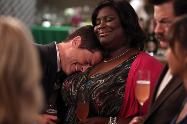 Still of Rob Lowe and Retta in Parks and Recreation (2009)