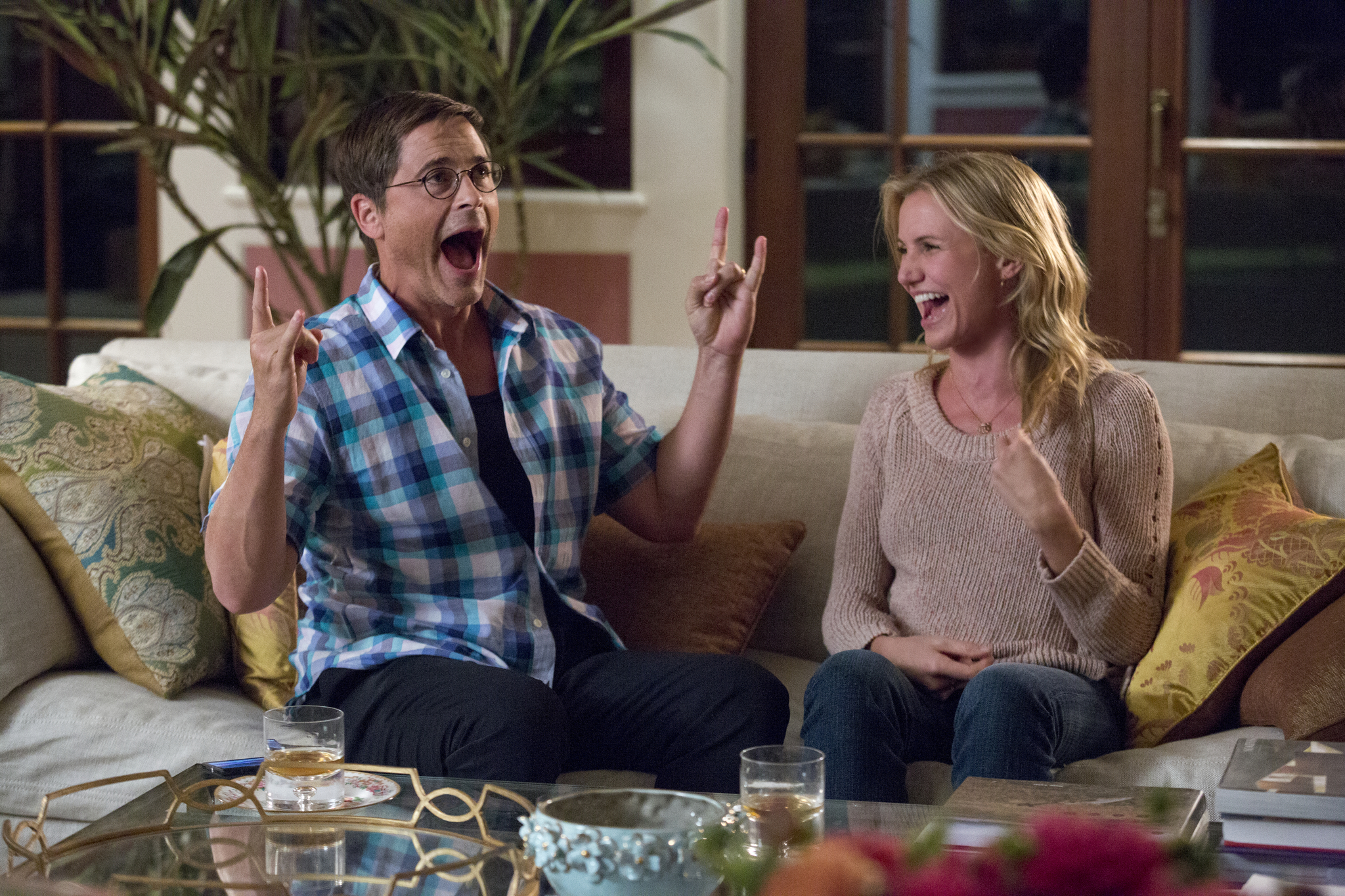 Still of Cameron Diaz and Rob Lowe in Sex Tape (2014)