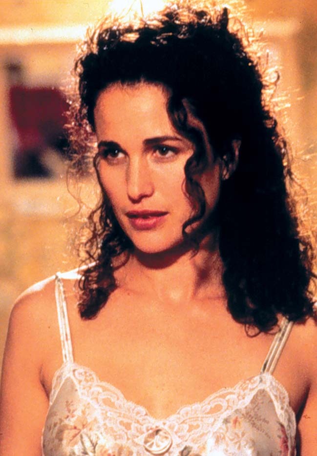 Still of Andie MacDowell in Multiplicity (1996)