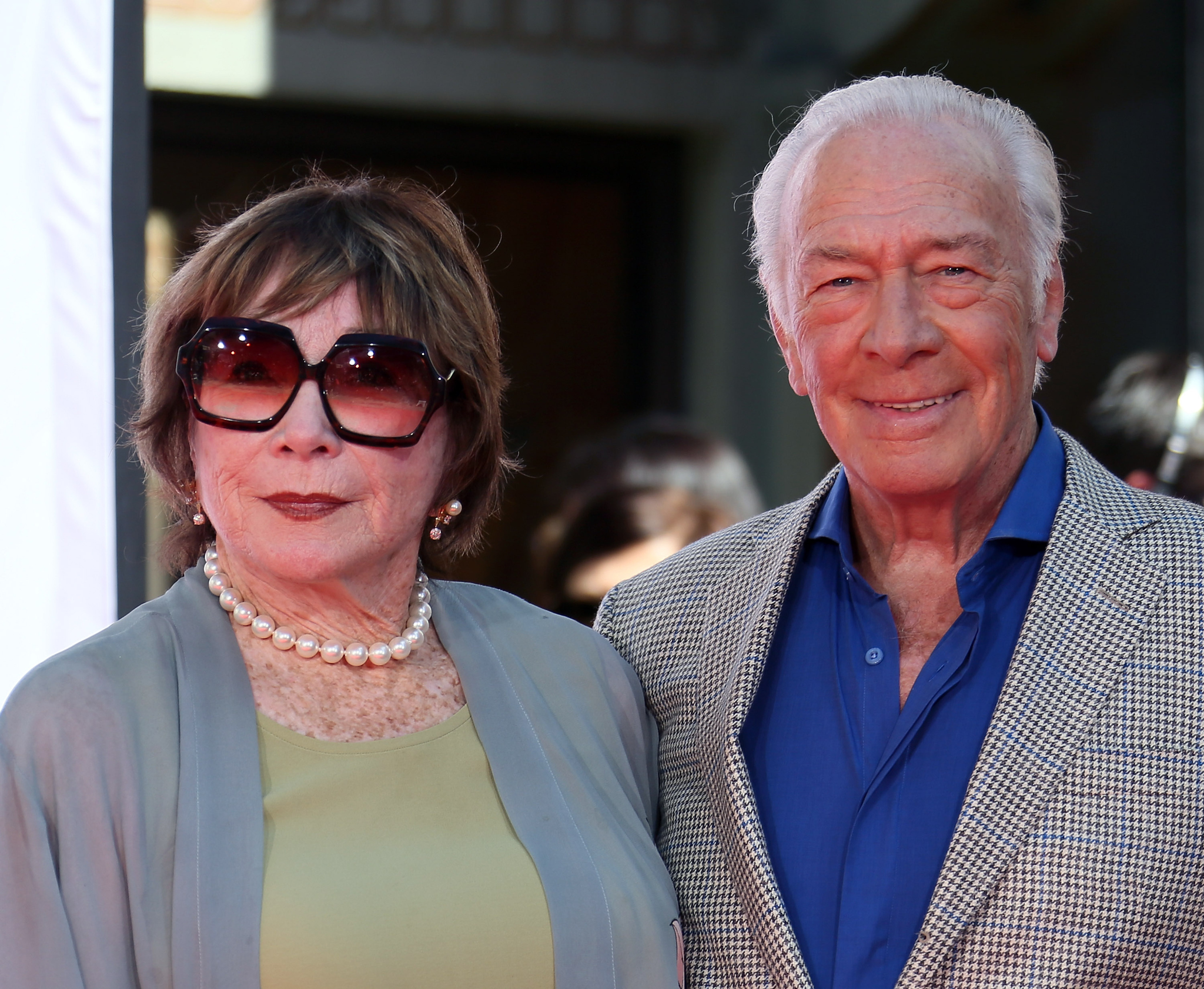 Shirley MacLaine and Christopher Plummer