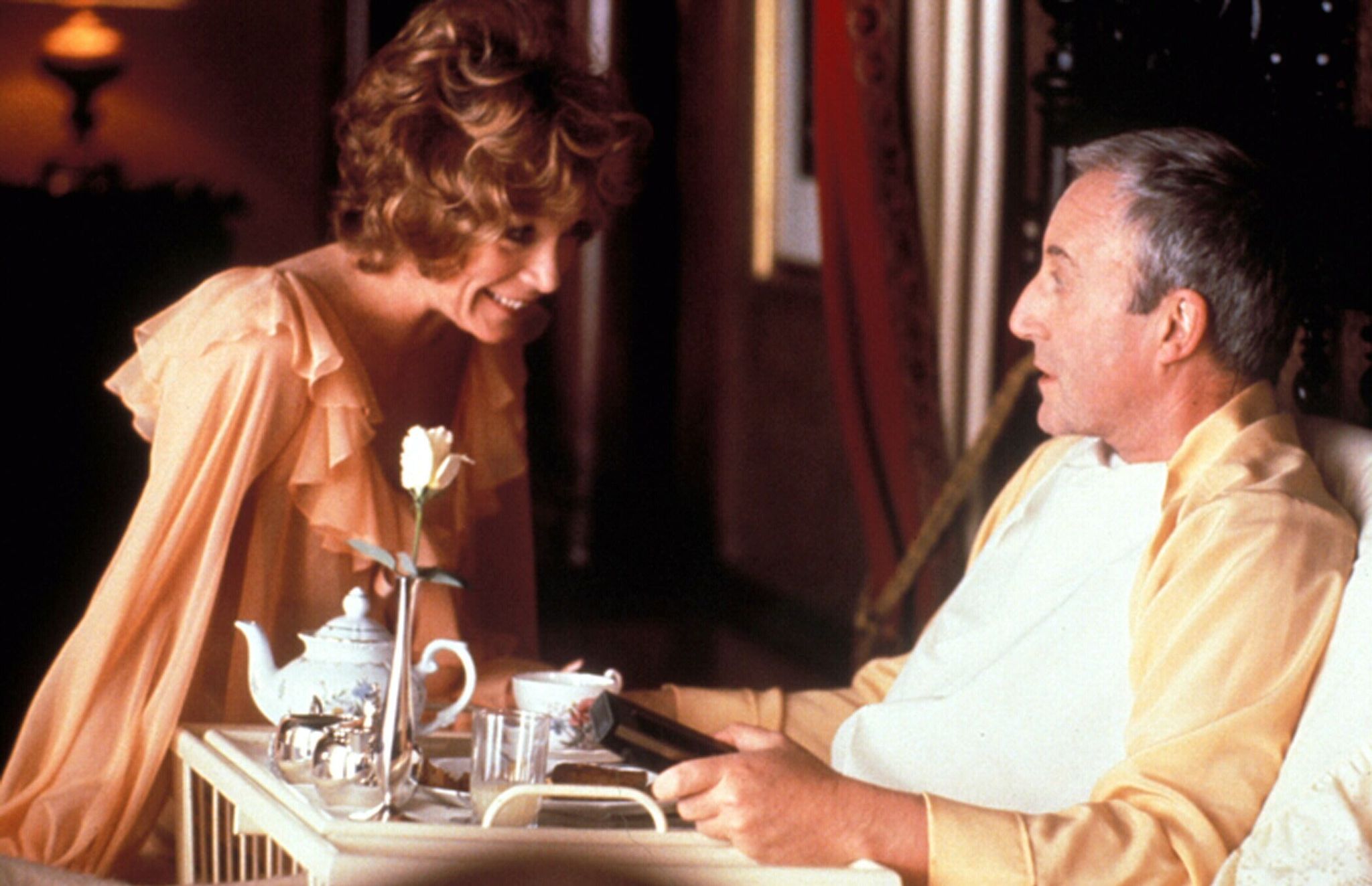 Still of Shirley MacLaine and Peter Sellers in Being There (1979)