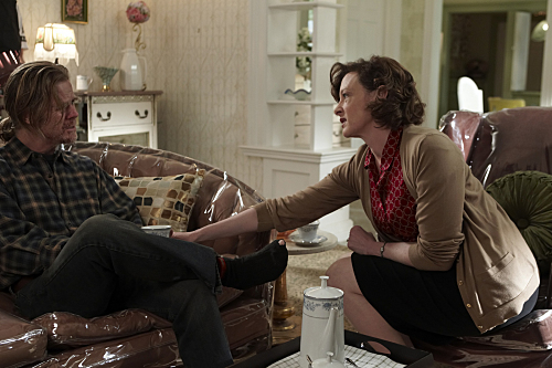 Still of Joan Cusack and William H. Macy in Shameless (2011)