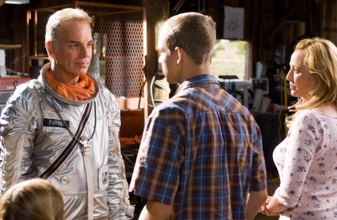 Still of Virginia Madsen, Billy Bob Thornton and Max Thieriot in The Astronaut Farmer (2006)